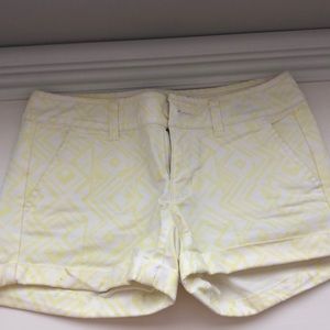 American Eagle Yellow & White Shorts (00)